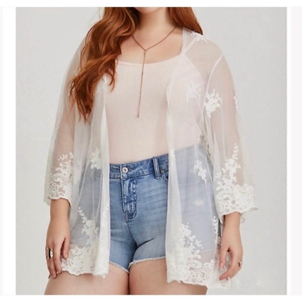Torrid Ivory Embellished Fringe Mesh Kimono Size 1x-2x